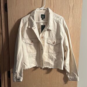 Wild Fable Cream Cropped Jean Jacket with Distressed Hem